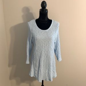 Adorable light blue top